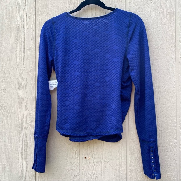 FREE PEOPLE Blue Top - Picture 5 of 6